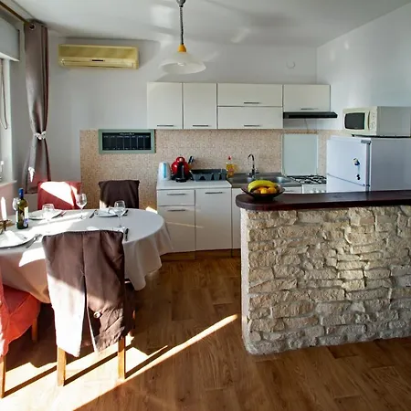 Apartman Luni Apartament